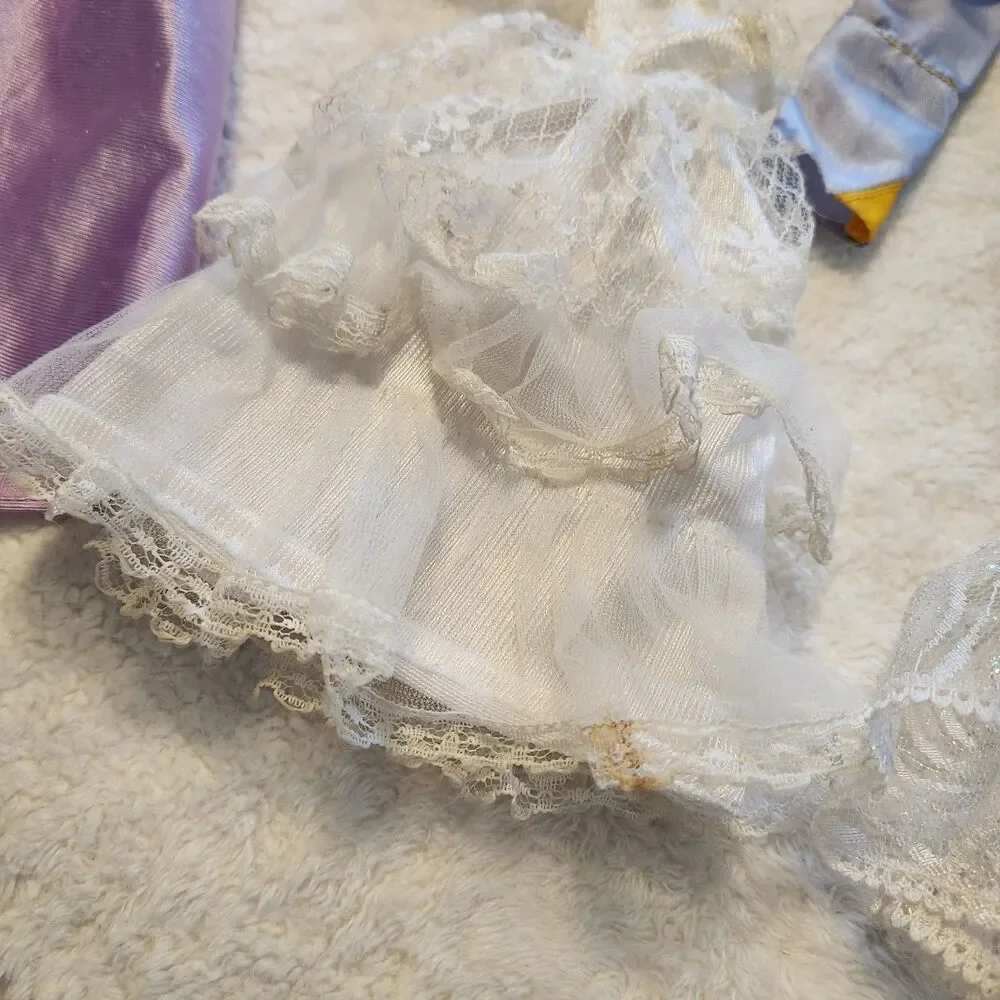 Vintage Mixed Lot Of 16 Pieces of Barbie, Clone, Handmade & Others Clothing